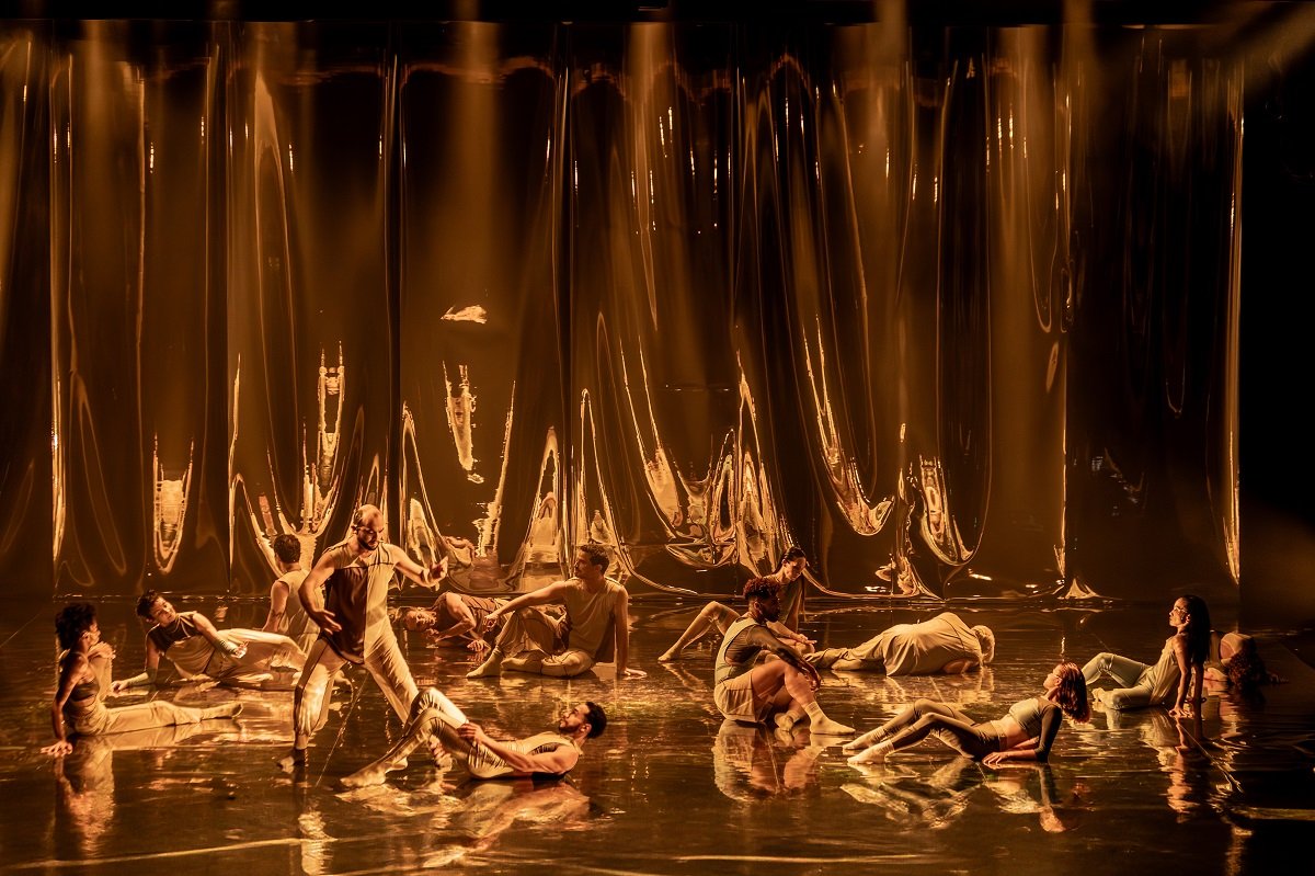 Foto de Espetáculo “M I R A R E” da Companhia de Ballet de Niterói