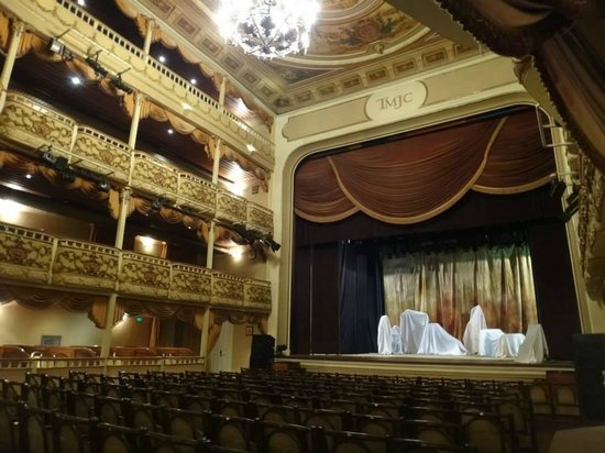 Foto de Fornecimento de sonorização e iluminação para atender a programação do Teatro Municipal João Caetano